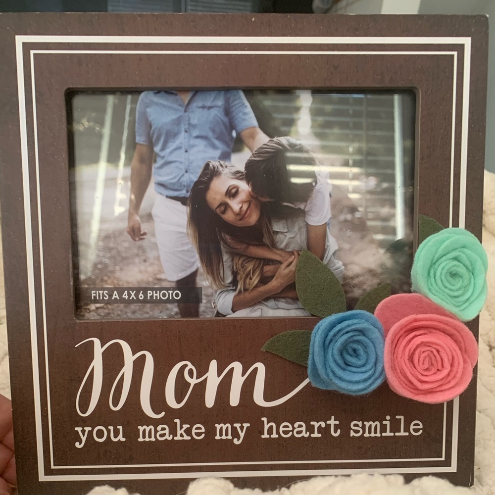Mom Frame